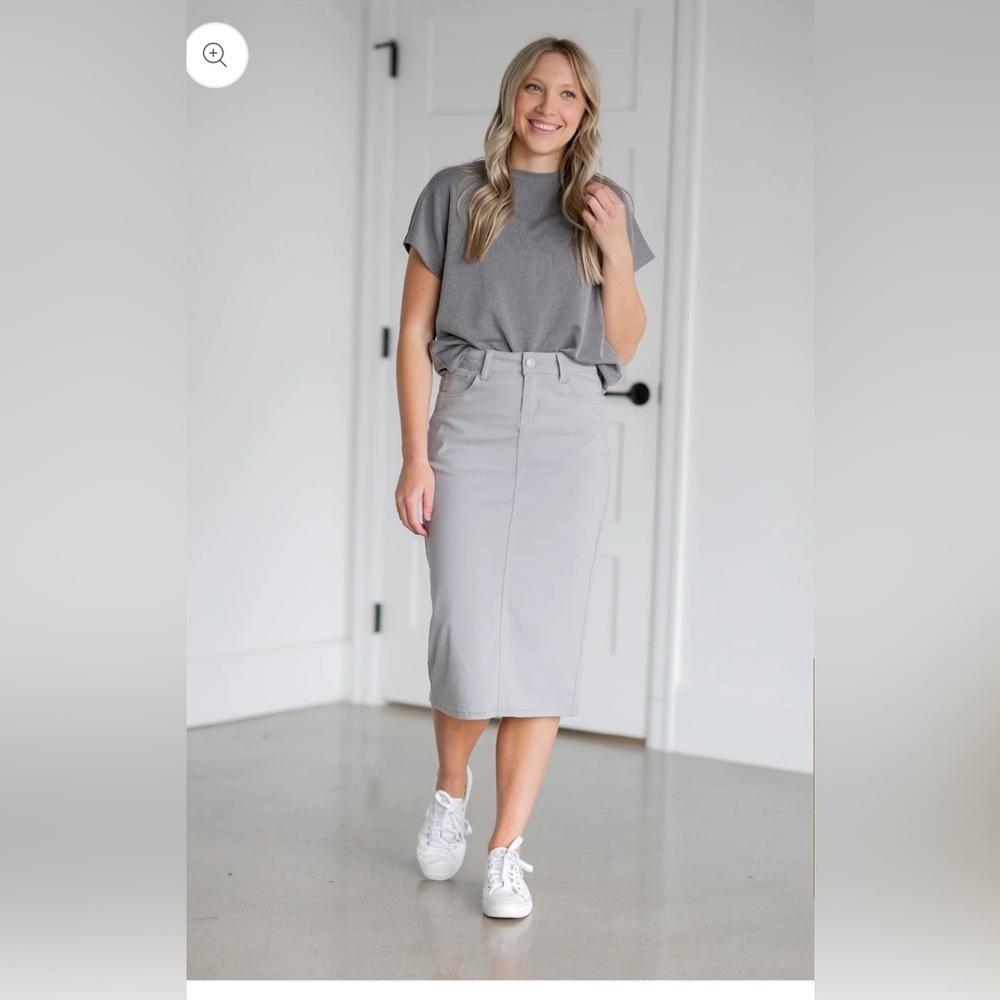 Inherit Midi skirt
